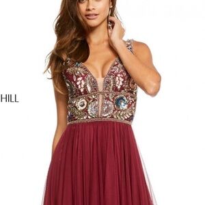 Sherri Hill Burgundy Tulle Mini Dress Size 4 Beaded Sequin Bodice Prom Cocktail